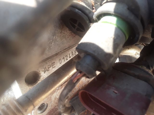 bontott VW GOLF IV Generátor Tartó Bak