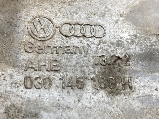 bontott VW GOLF IV Generátor Tartó Bak