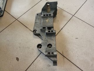 bontott VW GOLF IV Generátor Tartó Bak