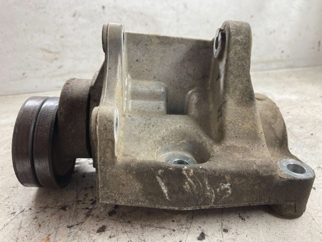 bontott VW GOLF IV Generátor Tartó Bak