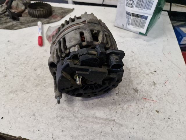 bontott VW GOLF IV Generátor