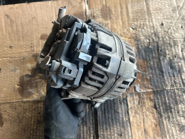 bontott VW GOLF IV Generátor