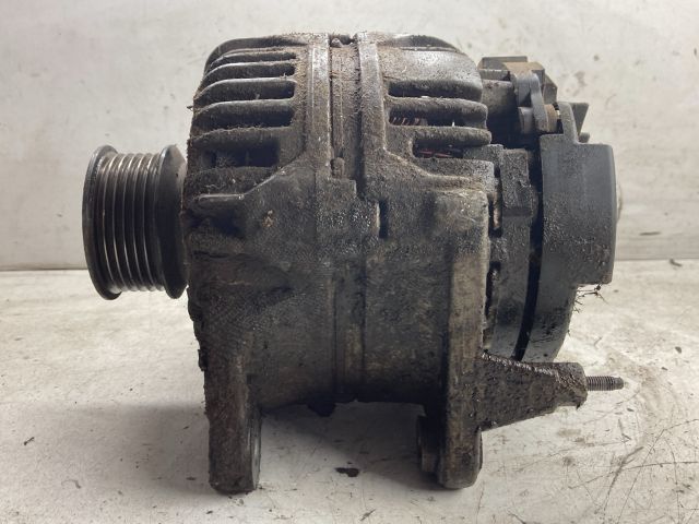 bontott VW GOLF IV Generátor