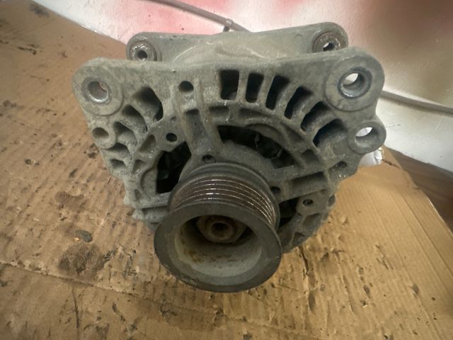 bontott VW GOLF IV Generátor