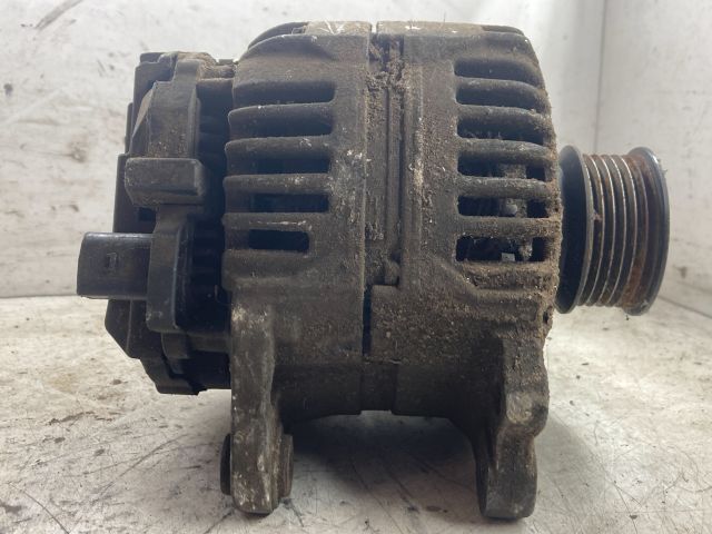 bontott VW GOLF IV Generátor