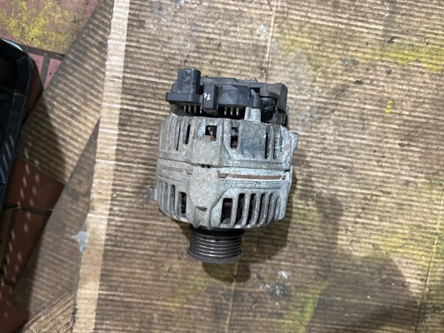 bontott VW GOLF IV Generátor