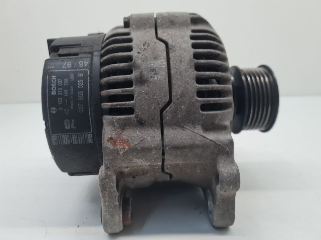 bontott VW GOLF IV Generátor