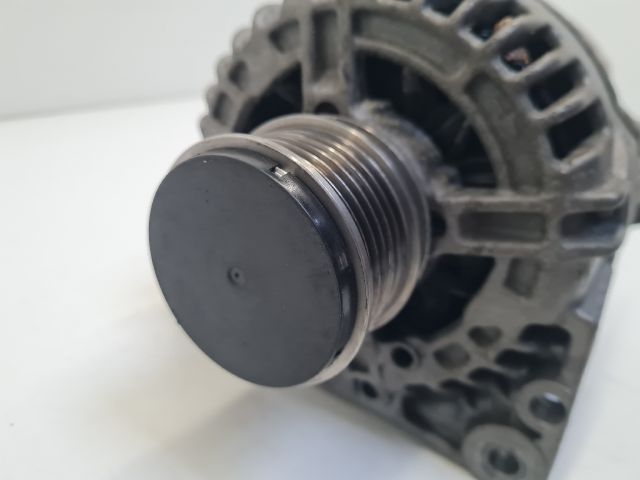 bontott VW GOLF IV Generátor