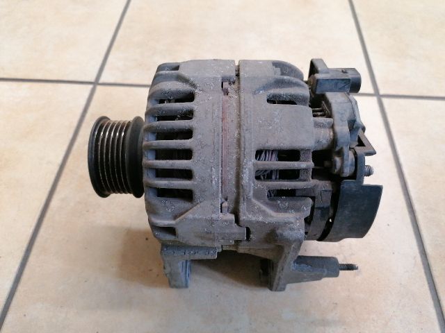 bontott VW GOLF IV Generátor