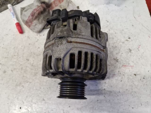 bontott VW GOLF IV Generátor