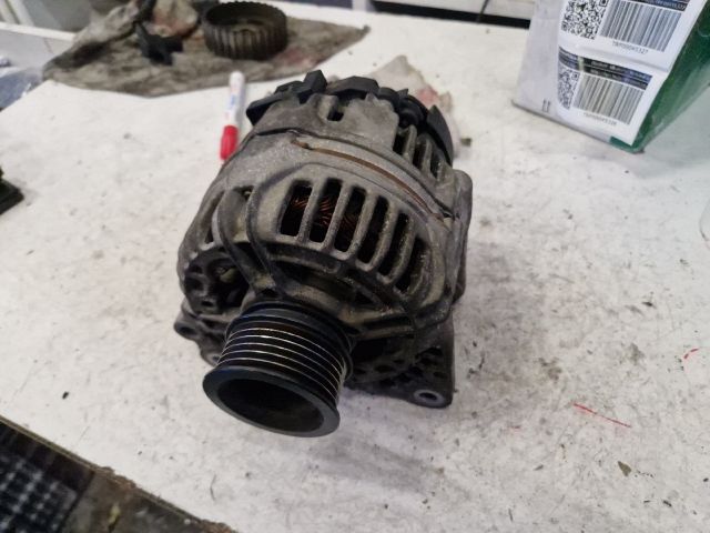 bontott VW GOLF IV Generátor