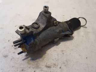 bontott VW GOLF IV Gyújtáskapcsoló Házzal