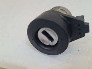 bontott VW GOLF IV Gyújtáskapcsoló Házzal