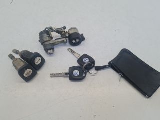 bontott VW GOLF IV Gyújtáskapcsoló Házzal