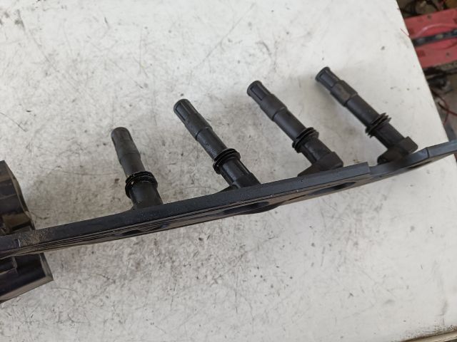 bontott VW GOLF IV Gyújtótrafó Szett