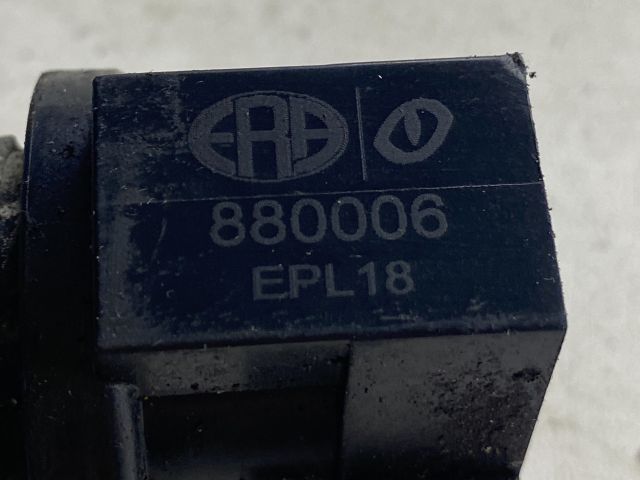 bontott VW GOLF IV Gyújtótrafó