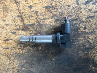 bontott VW GOLF IV Gyújtótrafó