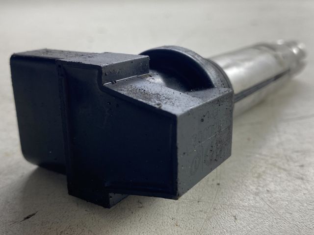 bontott VW GOLF IV Gyújtótrafó