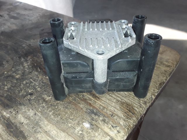 bontott VW GOLF IV Gyújtótrafó