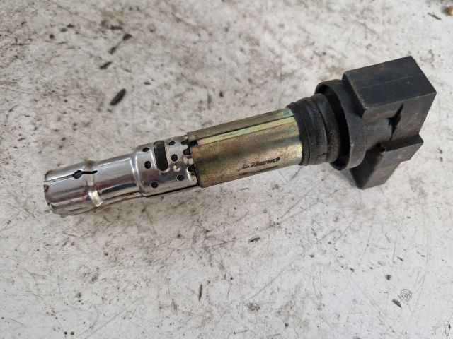 bontott VW GOLF IV Gyújtótrafó