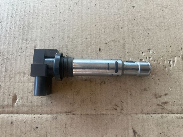 bontott VW GOLF IV Gyújtótrafó