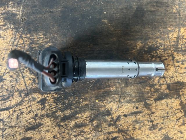 bontott VW GOLF IV Gyújtótrafó