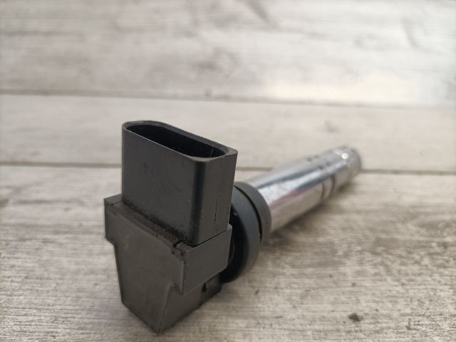 bontott VW GOLF IV Gyújtótrafó