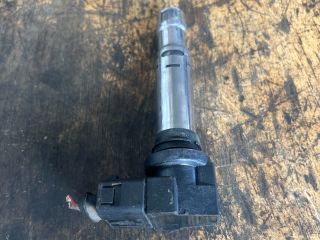 bontott VW GOLF IV Gyújtótrafó