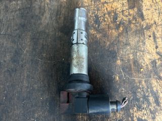 bontott VW GOLF IV Gyújtótrafó