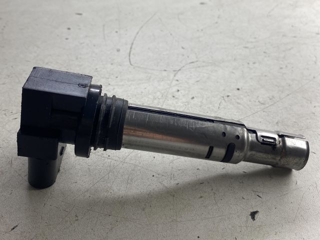 bontott VW GOLF IV Gyújtótrafó