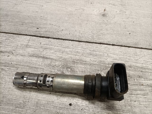 bontott VW GOLF IV Gyújtótrafó