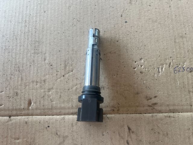 bontott VW GOLF IV Gyújtótrafó