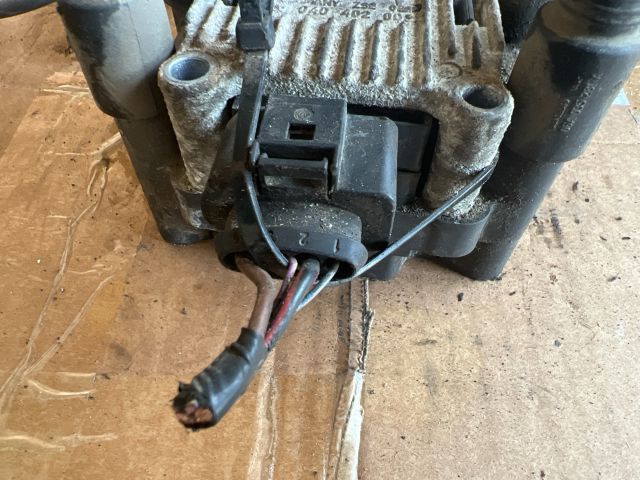 bontott VW GOLF IV Gyújtótrafó