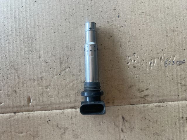 bontott VW GOLF IV Gyújtótrafó