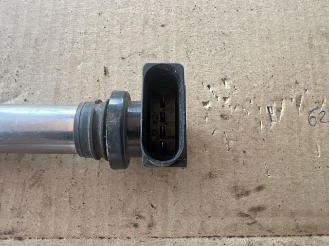 bontott VW GOLF IV Gyújtótrafó