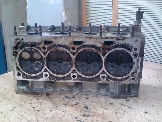 bontott VW GOLF IV Hengerfej