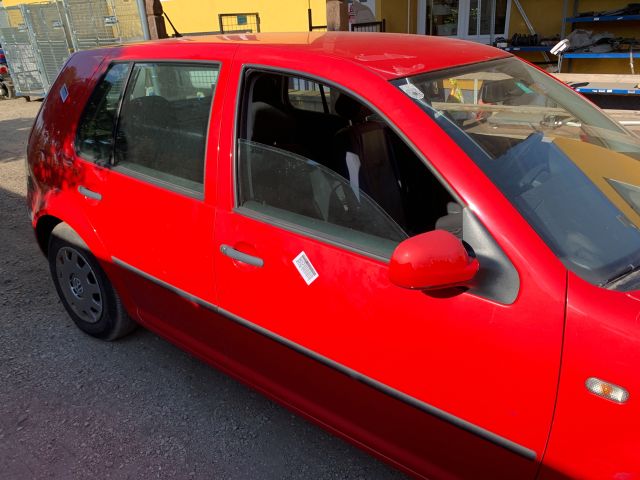 bontott VW GOLF IV Homlokfal (Üres lemez)