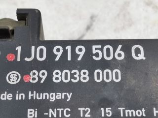 bontott VW GOLF IV Hűtőventilátor Relé