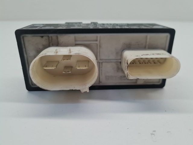 bontott VW GOLF IV Hűtőventilátor Relé