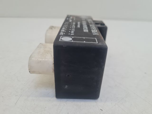 bontott VW GOLF IV Hűtőventilátor Relé