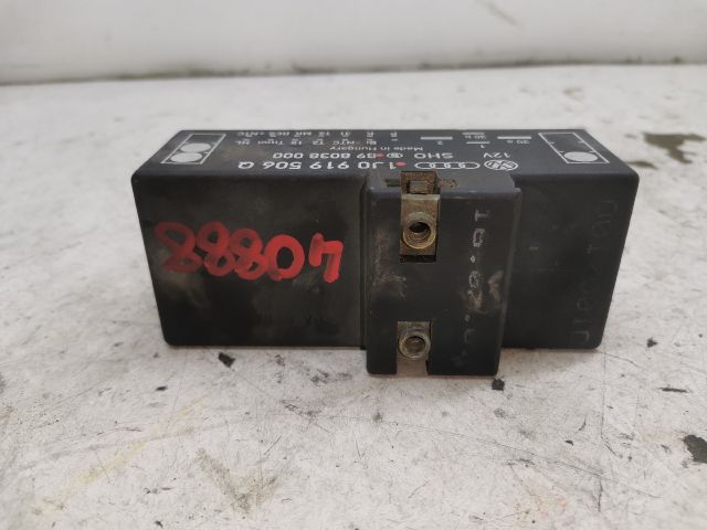 bontott VW GOLF IV Hűtőventilátor Relé