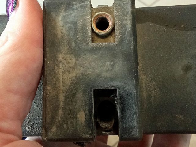 bontott VW GOLF IV Hűtőventilátor Relé