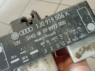 bontott VW GOLF IV Hűtőventilátor Relé