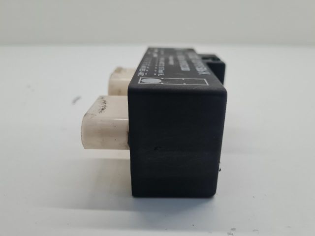 bontott VW GOLF IV Hűtőventilátor Relé