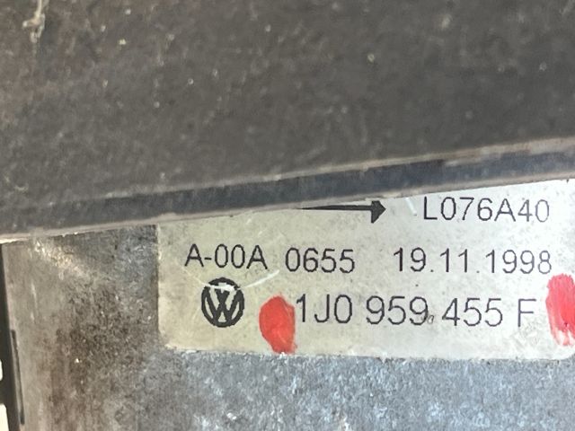 bontott VW GOLF IV Hűtőventilátor