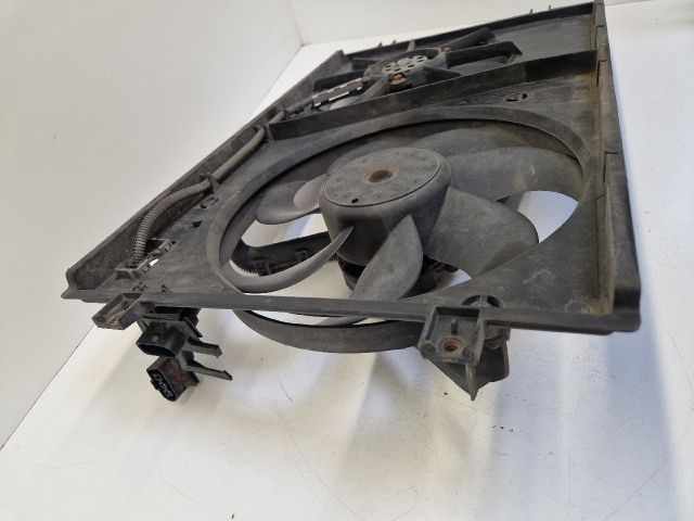 bontott VW GOLF IV Hűtőventilátor