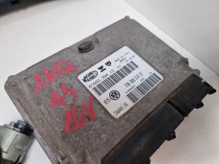 bontott VW GOLF IV Immobilizer Elektronika