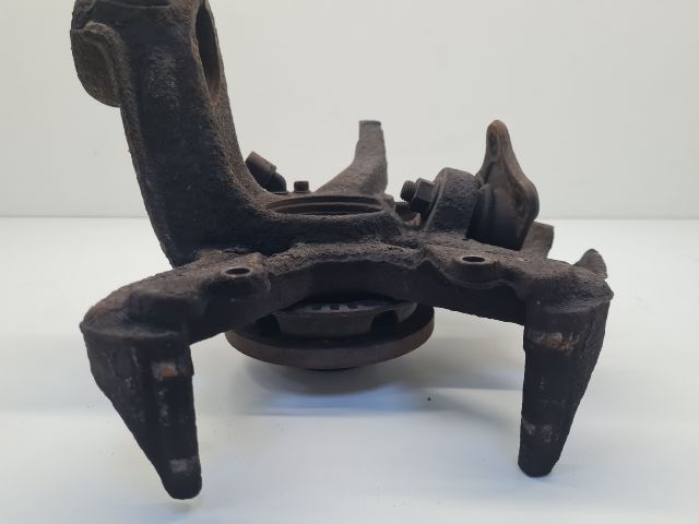 bontott VW GOLF IV Jobb első Csonkállvány Kerékaggyal