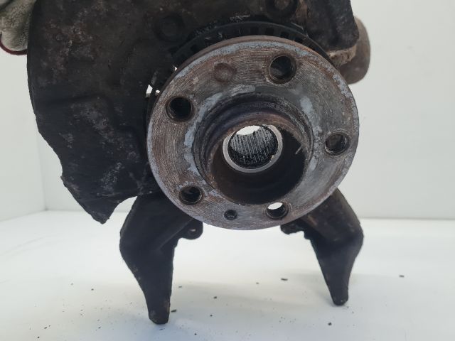 bontott VW GOLF IV Jobb első Csonkállvány Kerékaggyal