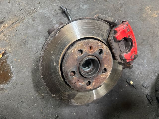 bontott VW GOLF IV Jobb első Csonkállvány Kerékaggyal